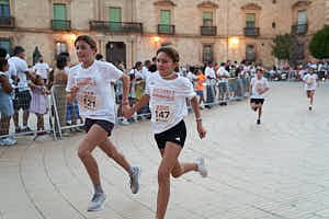 260822210112_FGF2176
