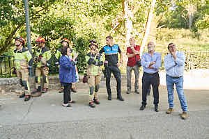 260901095444_FGF5267
