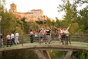 260906201809_FGF0617