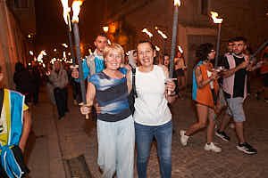 260908010839_FGF5114