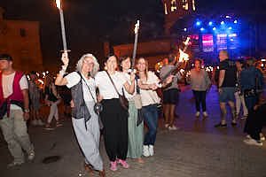 260908012404_FGF5211
