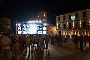 260902222809_FGF6033