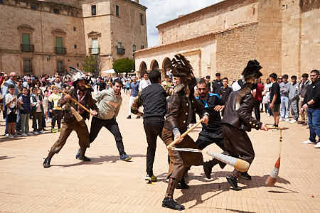 Zarrones y Danzantes en Almazán 2026