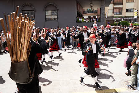 Zarrones y Danzantes en Almazán 2026